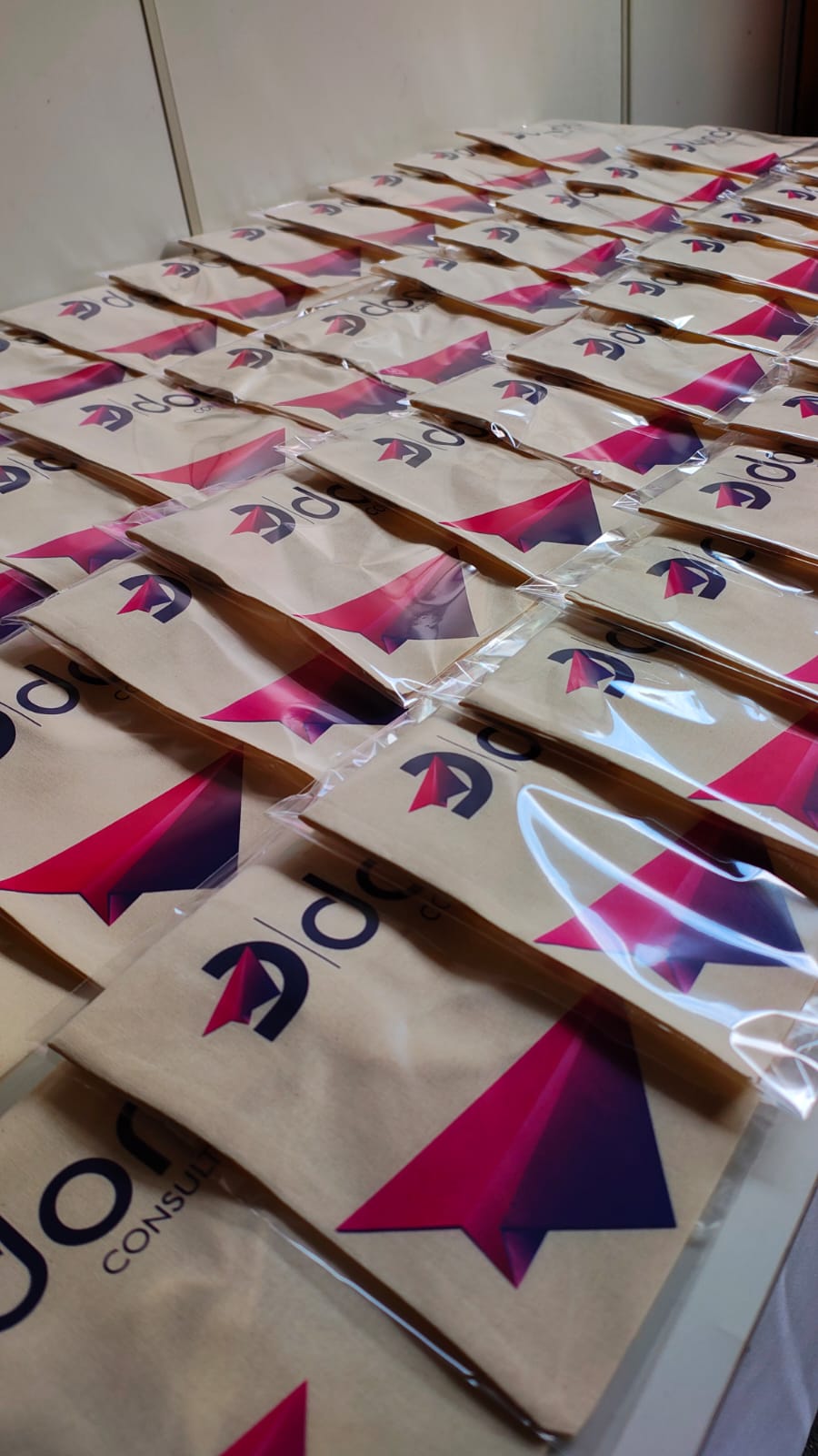 Ecobags personalizadas embaladas para entrega